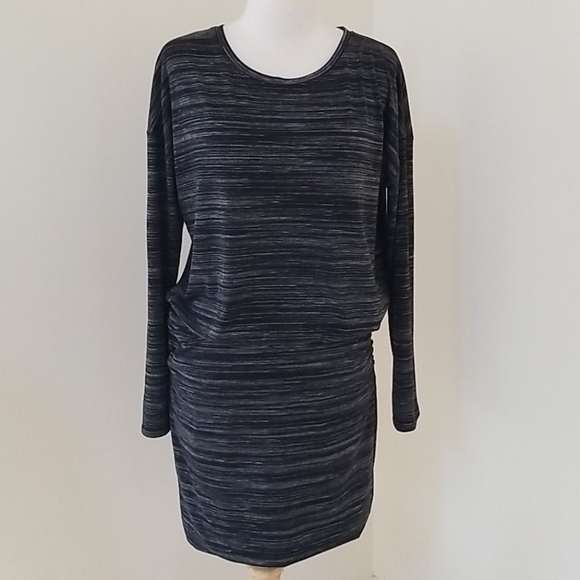 Athleta Dresses & Skirts - Athleta small black midi dress with ruched sides